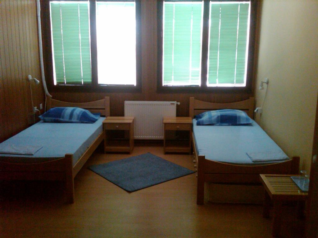Hostel Av Palanka Kültér fotó