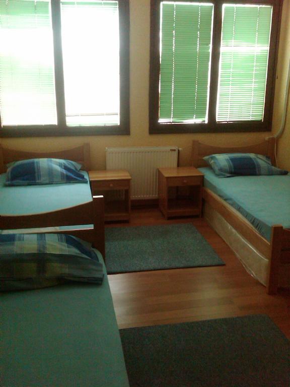 Hostel Av Palanka Kültér fotó