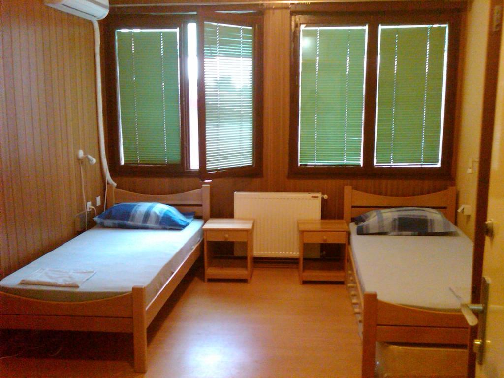 Hostel Av Palanka Kültér fotó