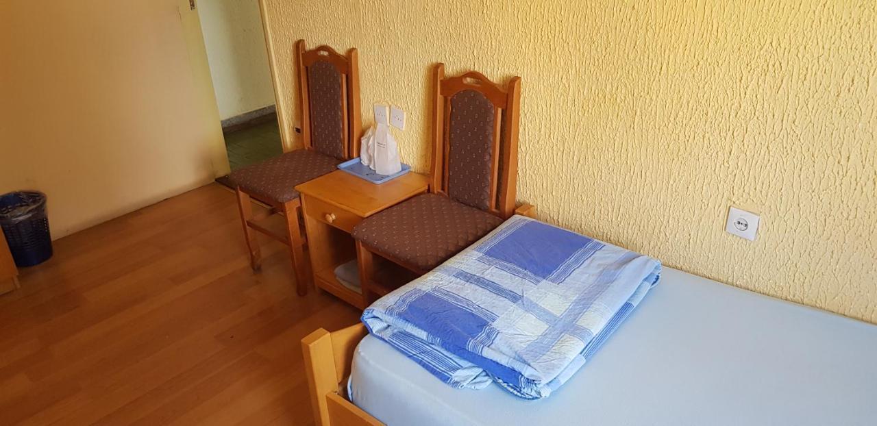 Hostel Av Palanka Kültér fotó